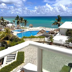 Apartment Brisas Shores Terrace, Beachfront Apartments 1 Bedroom With Pool, Cancun Hotel Zone, Cancun